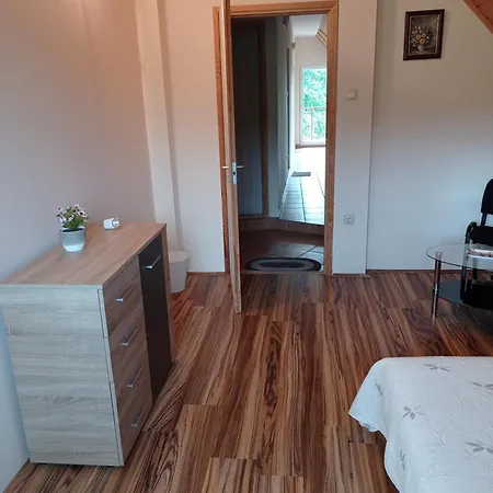 Quo Vadis Apartman * Сиглигет