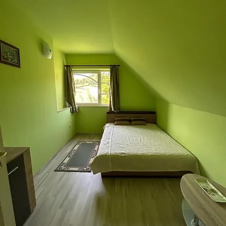Quo Vadis Apartman Гостевой дом